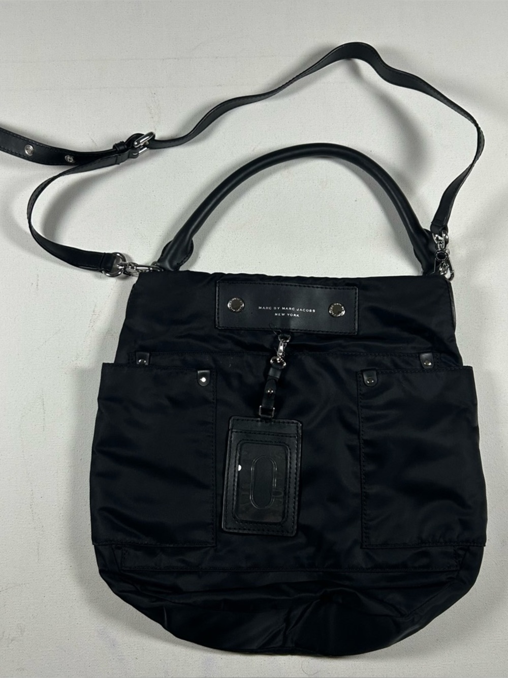 MARC JACOBS PREPPY SWING NYLON & LEATHER FLAT TRAVEL CROSSBODY BAG BLACK